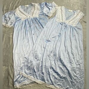 Vintage Dressing Gown Robe Cottagecore Small Pinehurst Lingerie Silky Nylon Blue